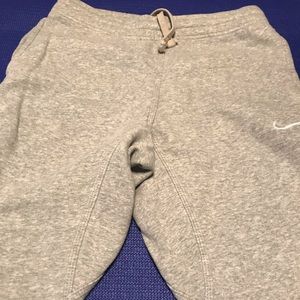 Nike Men’s Club Fleece Tapered Cuff Sweatpants
